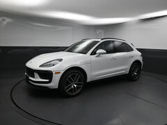 2022 Porsche Macan