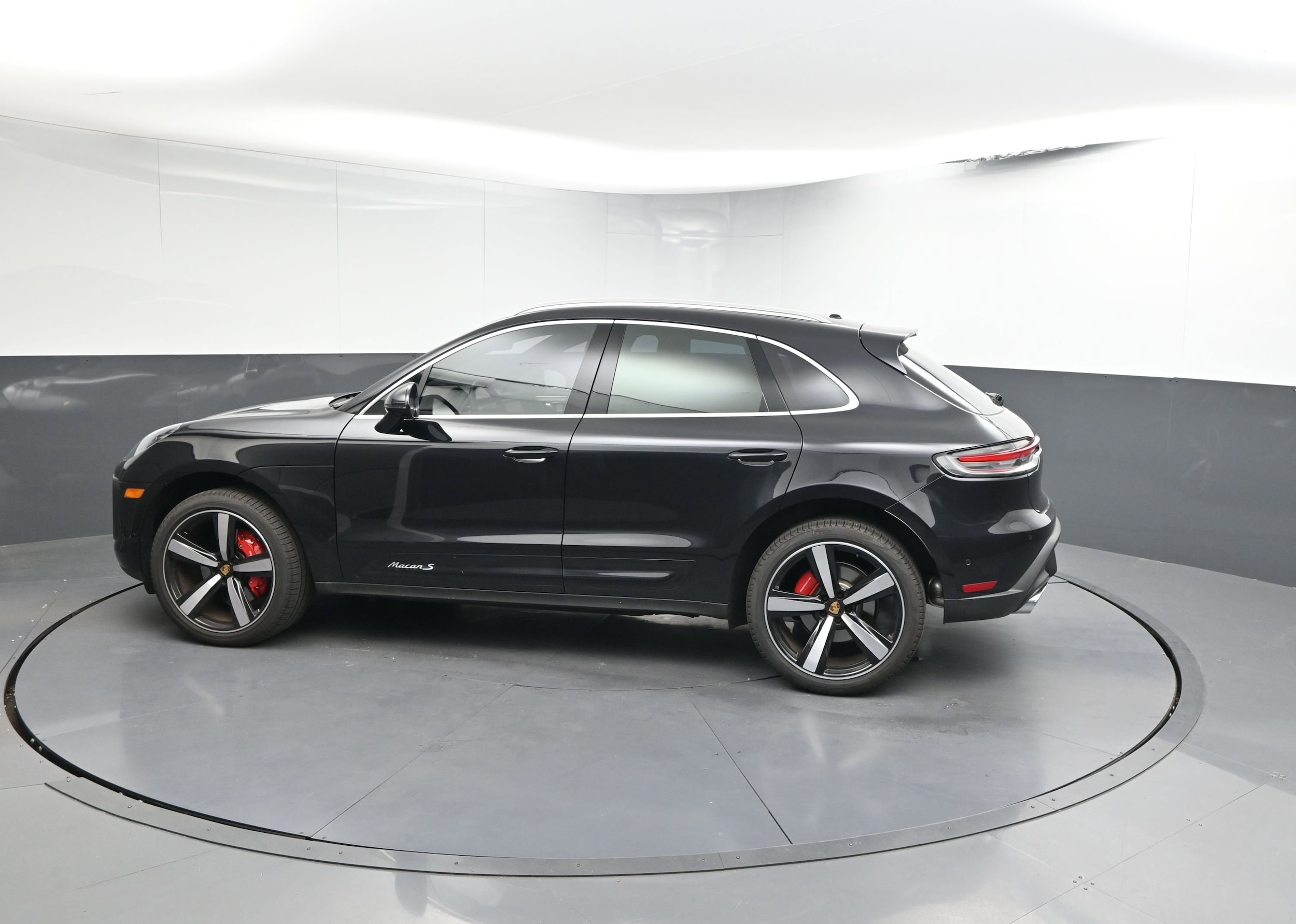 Certified 2024 Porsche Macan S with VIN WP1AG2A58RLB38465 for sale in Greenville, SC