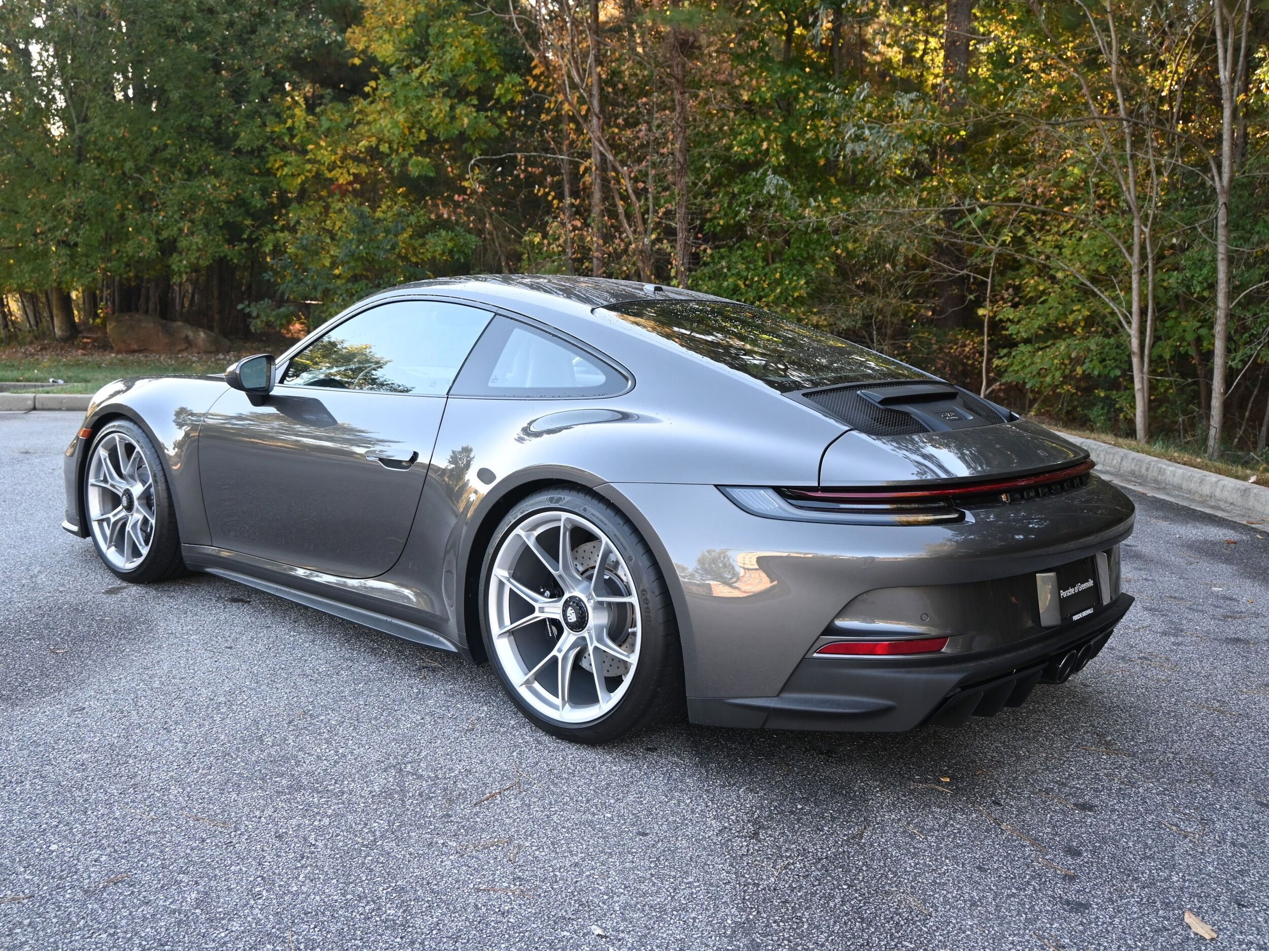 2022 Porsche 911 GT3 Coupe photo 3