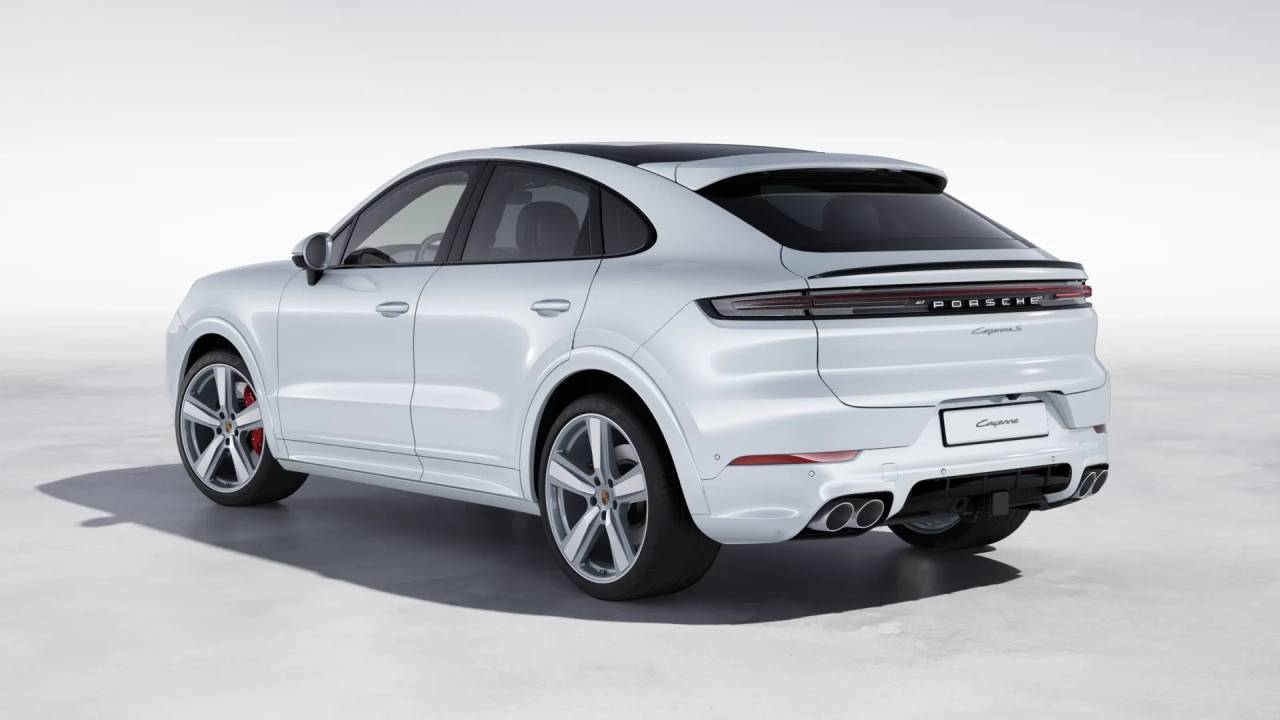 2026 Porsche Cayenne S Coupe photo 3