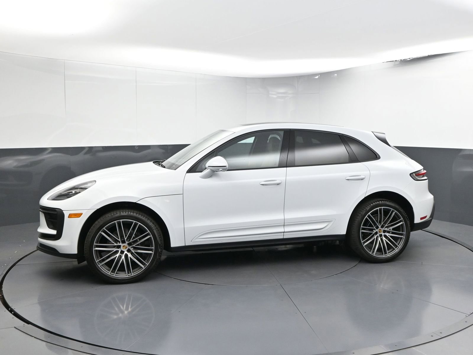 Certified 2024 Porsche Macan Base with VIN WP1AA2A54RLB20515 for sale in Greenville, SC