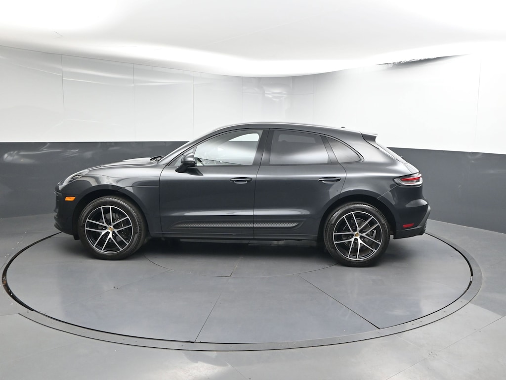 Used 2022 Porsche Macan  AWD
