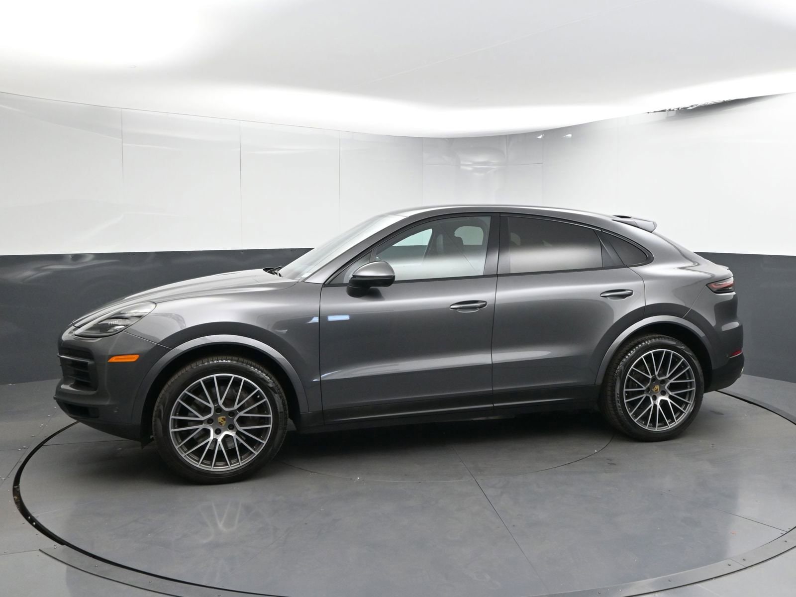 Used 2022 Porsche Cayenne Coup Platinum Edition with VIN WP1BA2AY2NDA47602 for sale in Greenville, SC