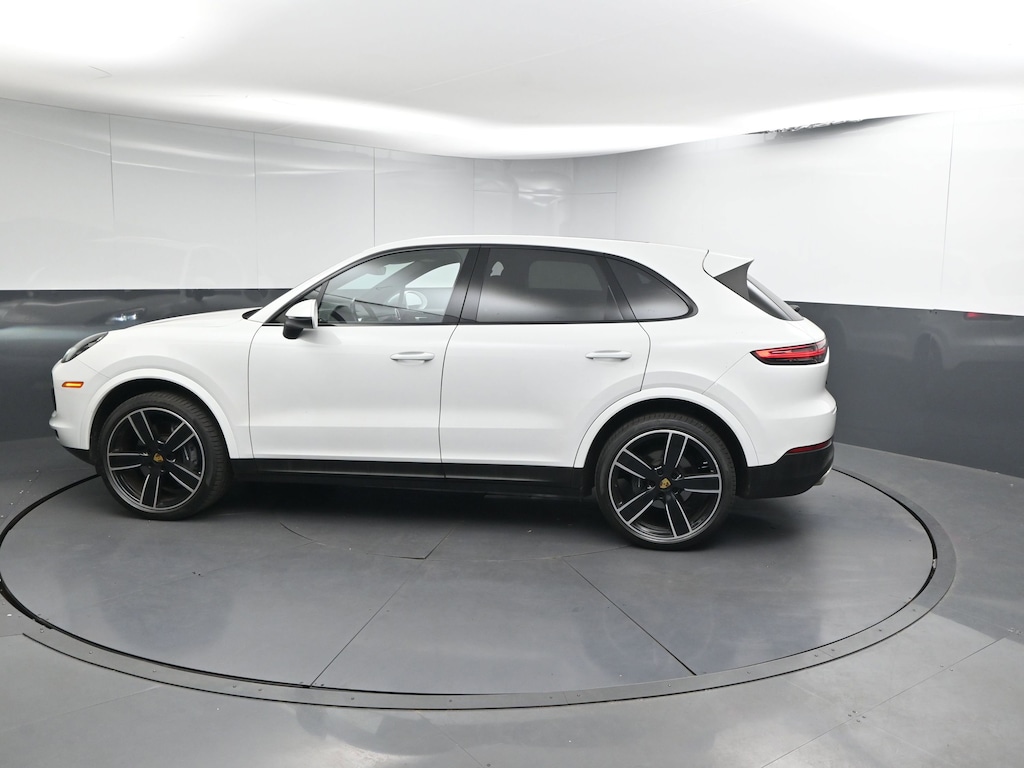 Used 2021 Porsche Cayenne  AWD