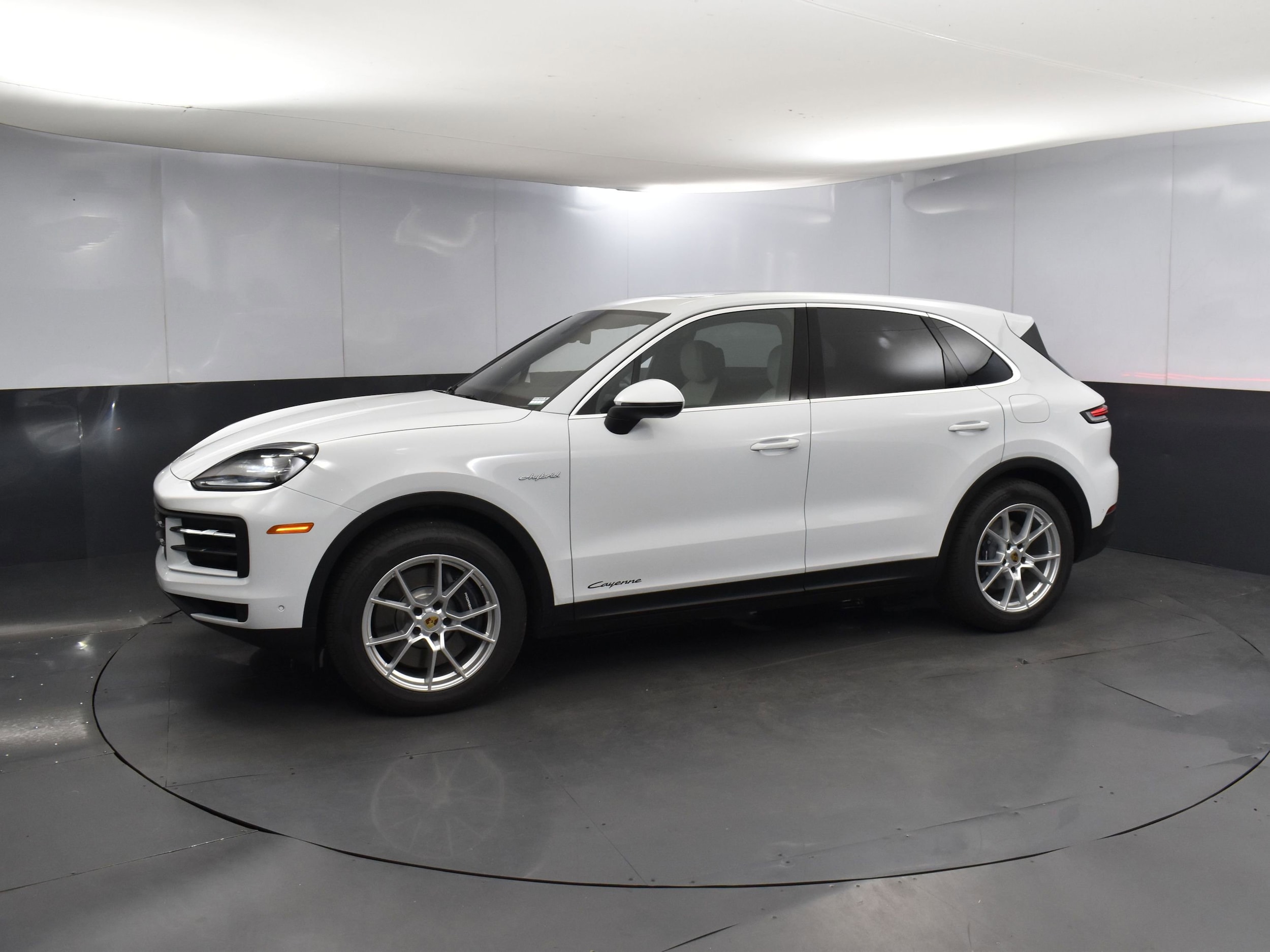Certified 2024 Porsche Cayenne E-Hybrid with VIN WP1AE2AY3RDA29132 for sale in Greenville, SC