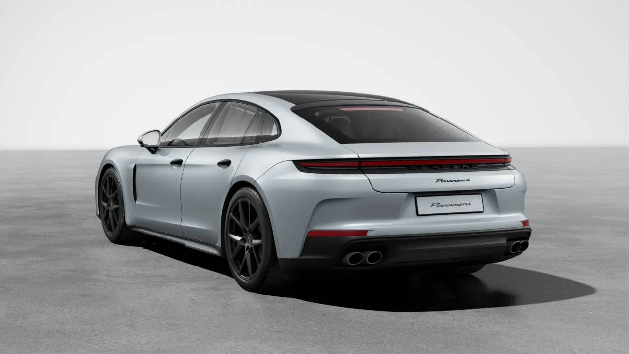 2025 Porsche Panamera 4 photo 3