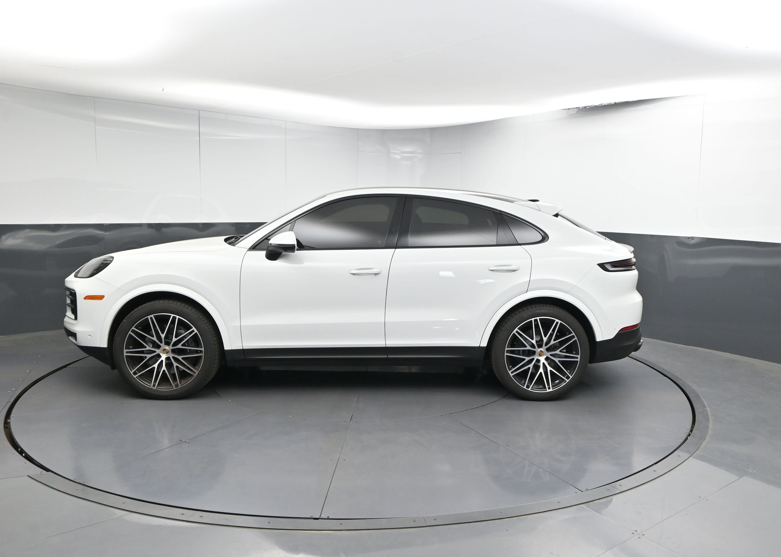 Certified 2024 Porsche Cayenne Coup Base with VIN WP1BA2AY4RDA52712 for sale in Greenville, SC