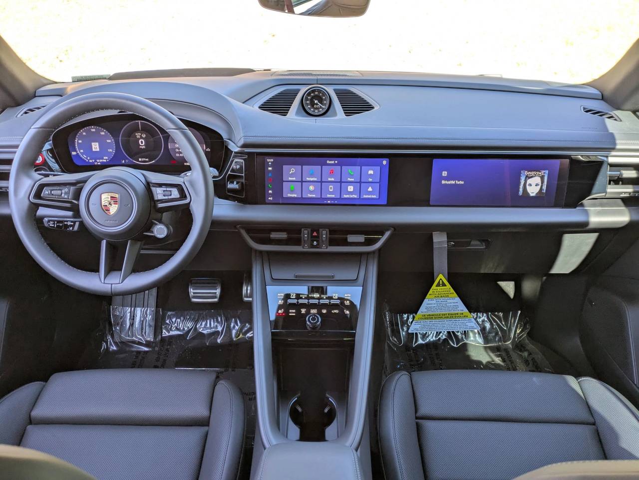 2025 Porsche Macan Electric photo 4