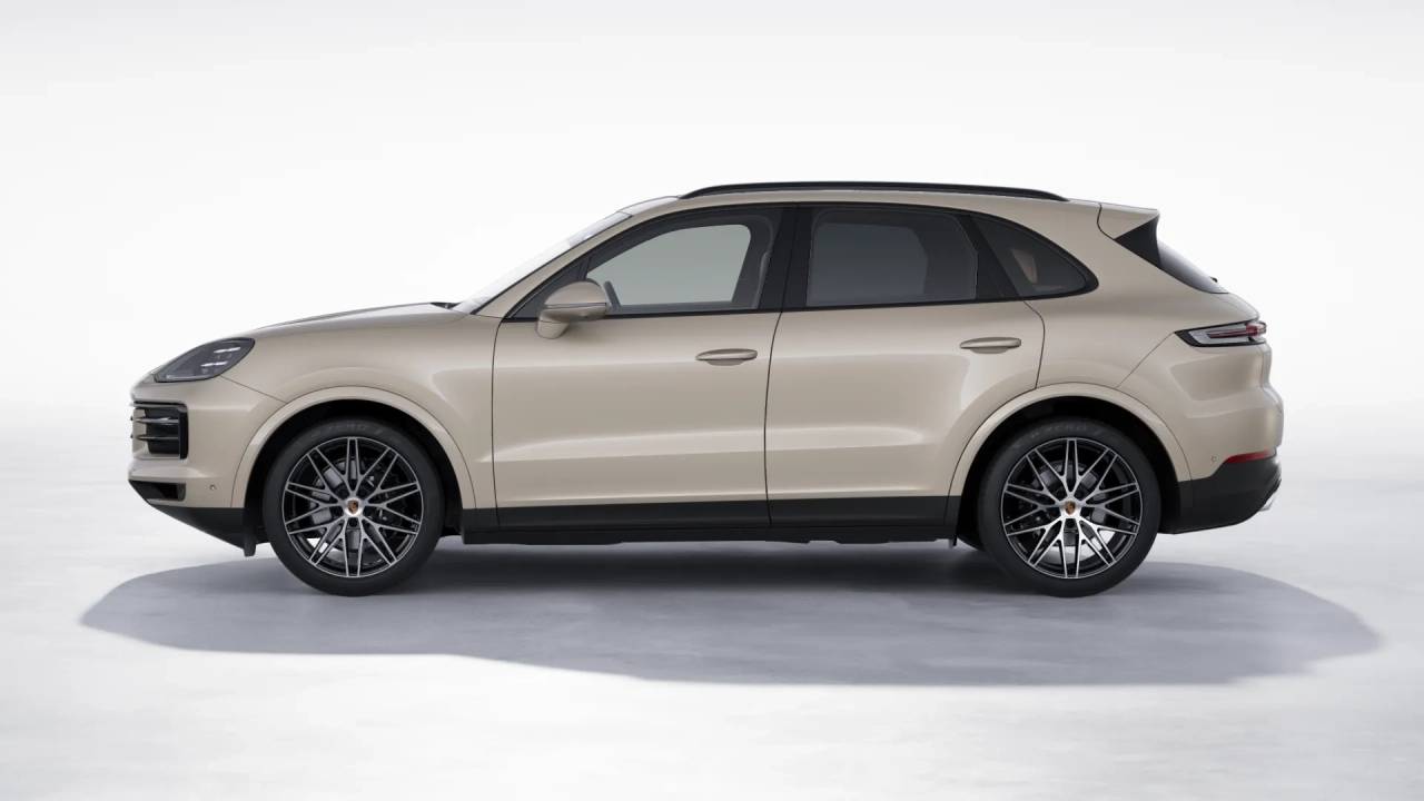 2026 Porsche Cayenne photo 2