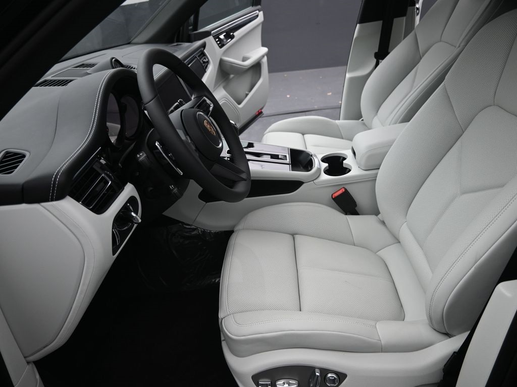 New 2025 Porsche Macan S SUV