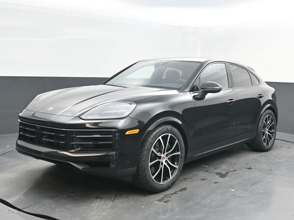 2026 Porsche Cayenne Coupe photo 3