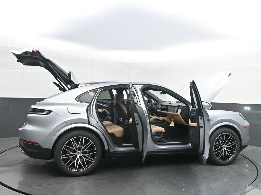 2026 Porsche Cayenne Coup E-Hybrid - Photo 42