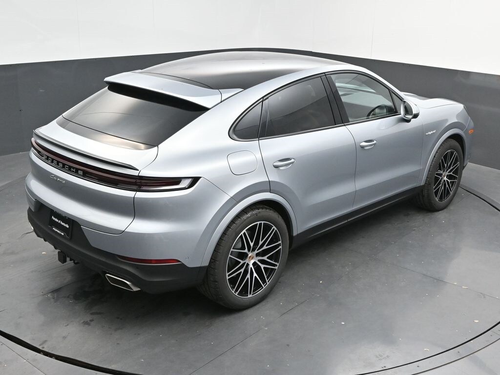 2026 Porsche Cayenne Coup E-Hybrid - Photo 40