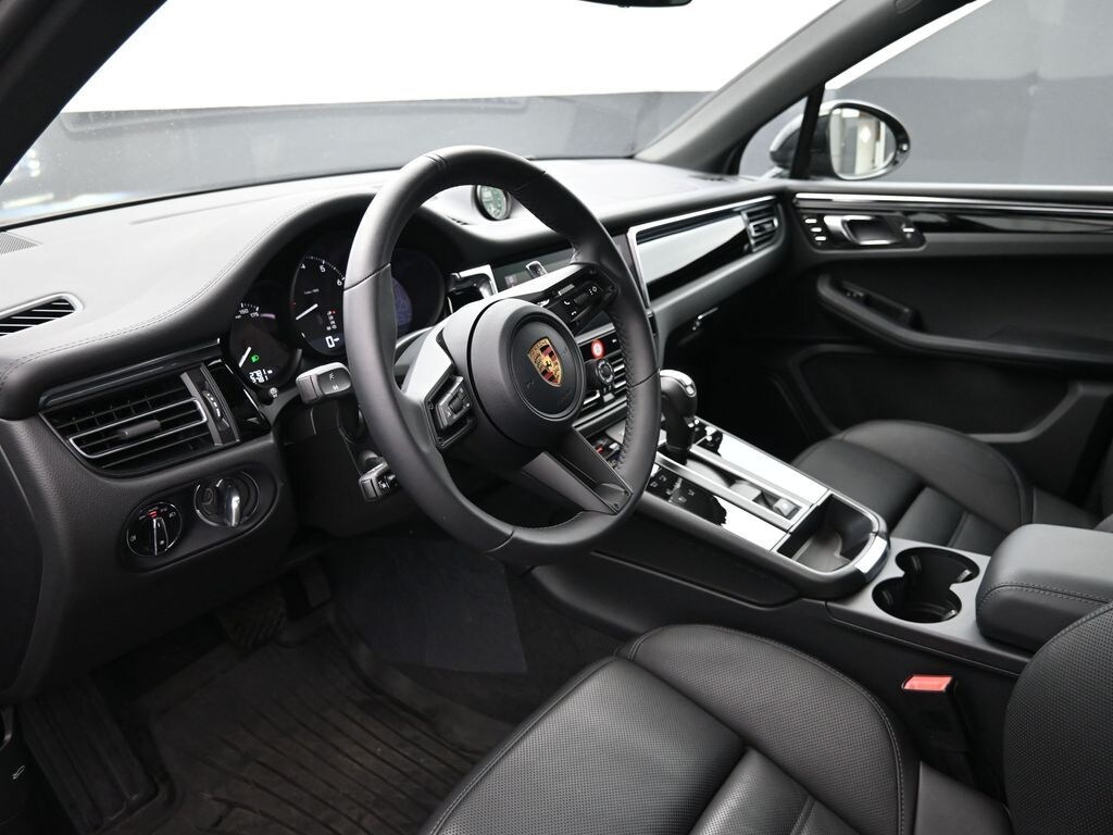 New 2026 Porsche Macan SUV
