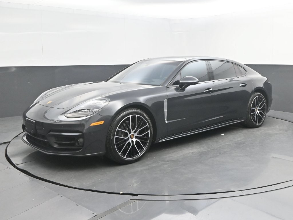 2023 Porsche Panamera Base