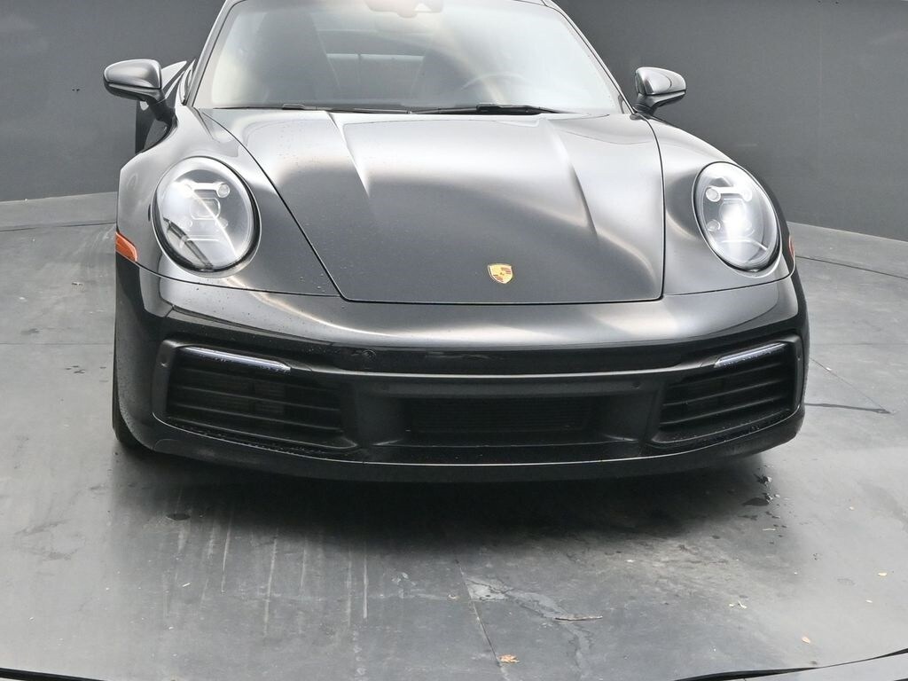2020 Porsche 911 Coupe photo 2