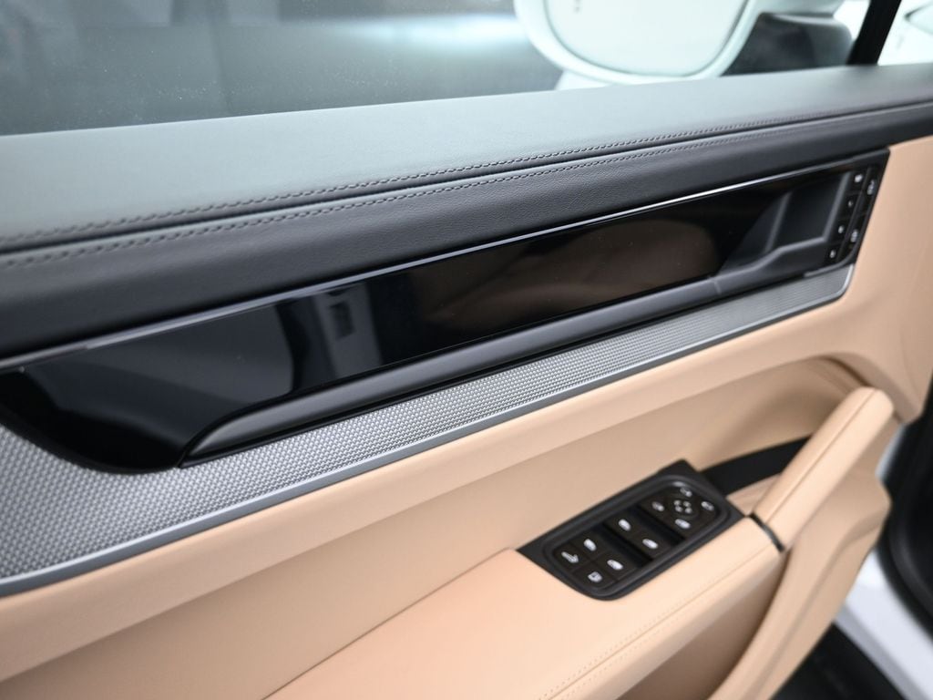 2026 Porsche Cayenne Coup S E-Hybrid - Photo 11