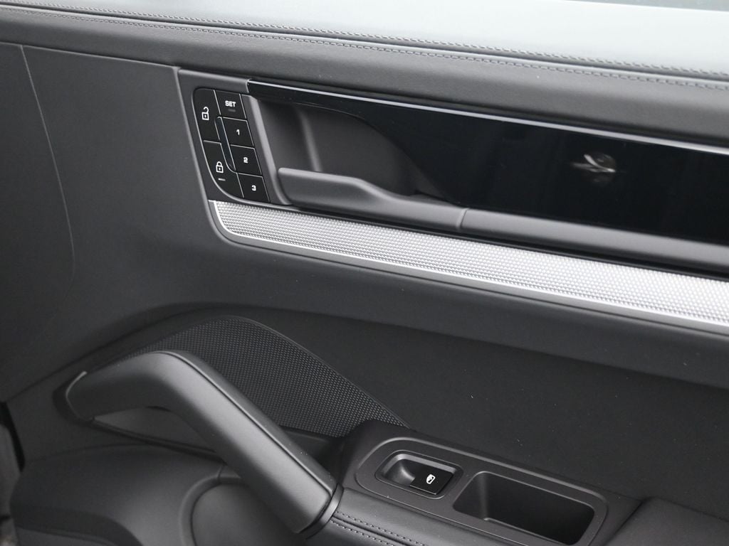 2026 Porsche Cayenne Coup Base - Photo 12