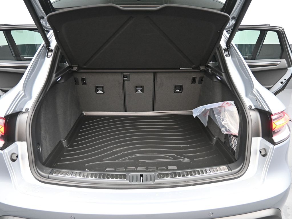 2026 Porsche Macan - Photo 20