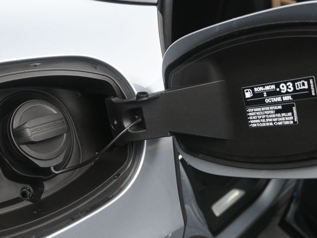 2026 Porsche Cayenne Coup E-Hybrid - Photo 19