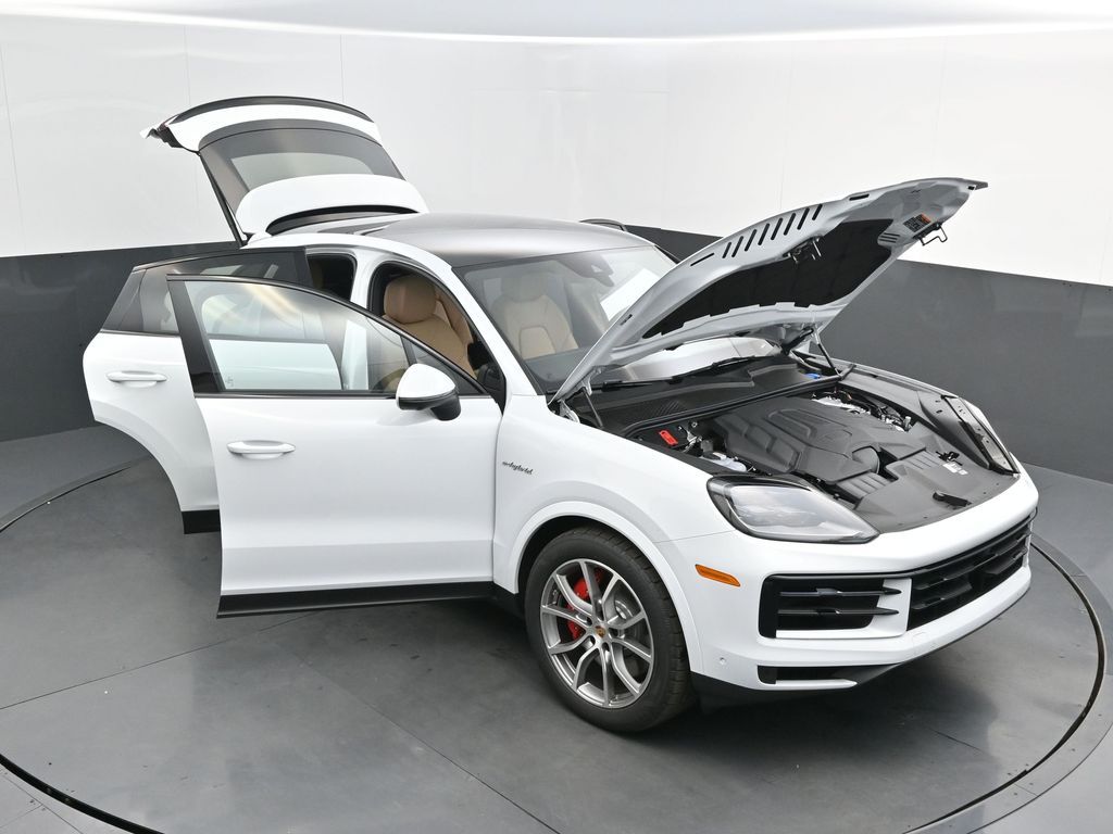 2026 Porsche Cayenne Coup S E-Hybrid - Photo 44