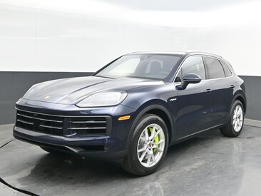 2025 Porsche Cayenne E-Hybrid SUV