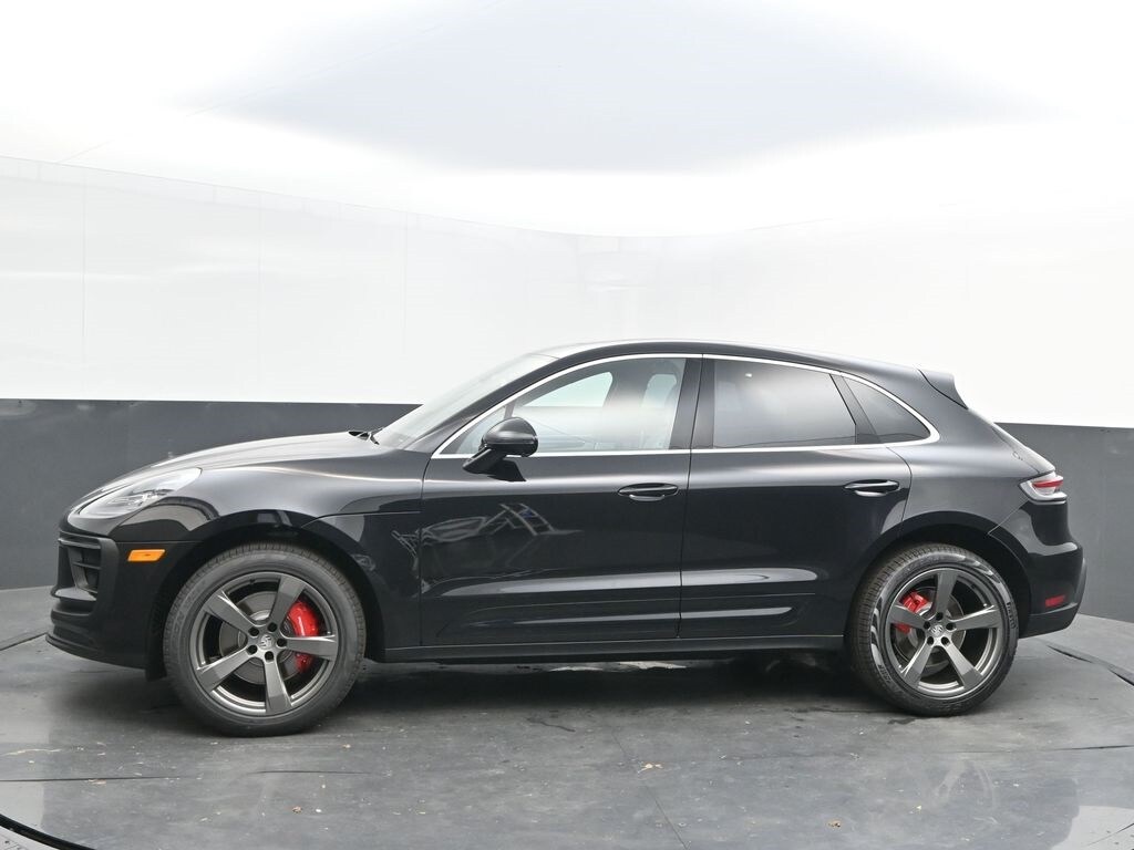 2025 Porsche Macan S photo 4