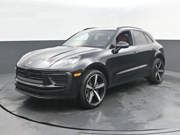 2026 Porsche Macan SUV