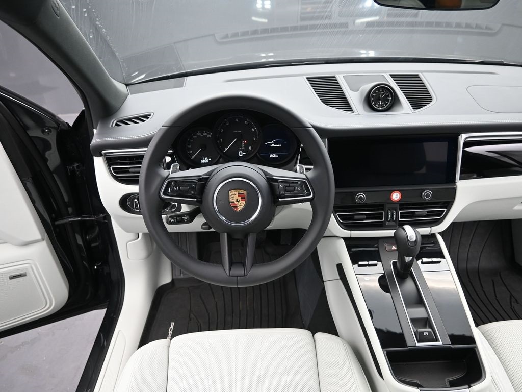 New 2025 Porsche Macan SUV