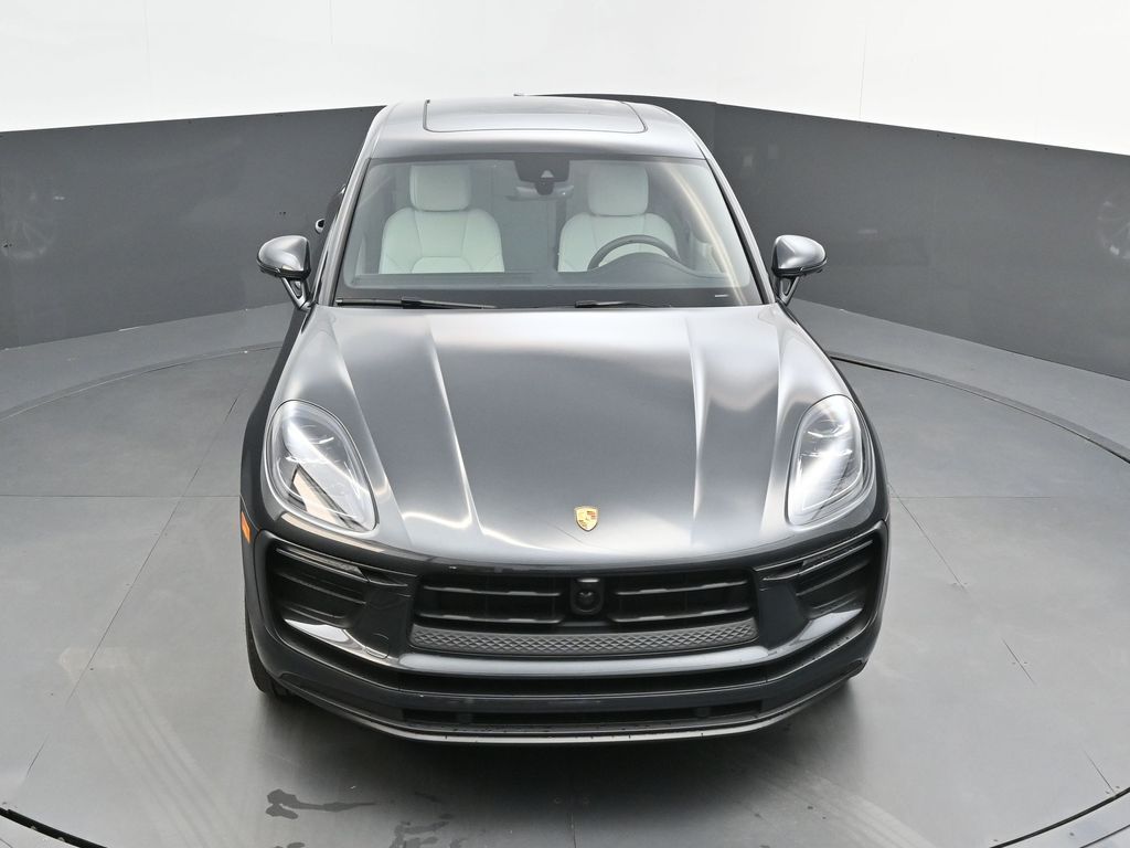 2025 Porsche Macan - Photo 32
