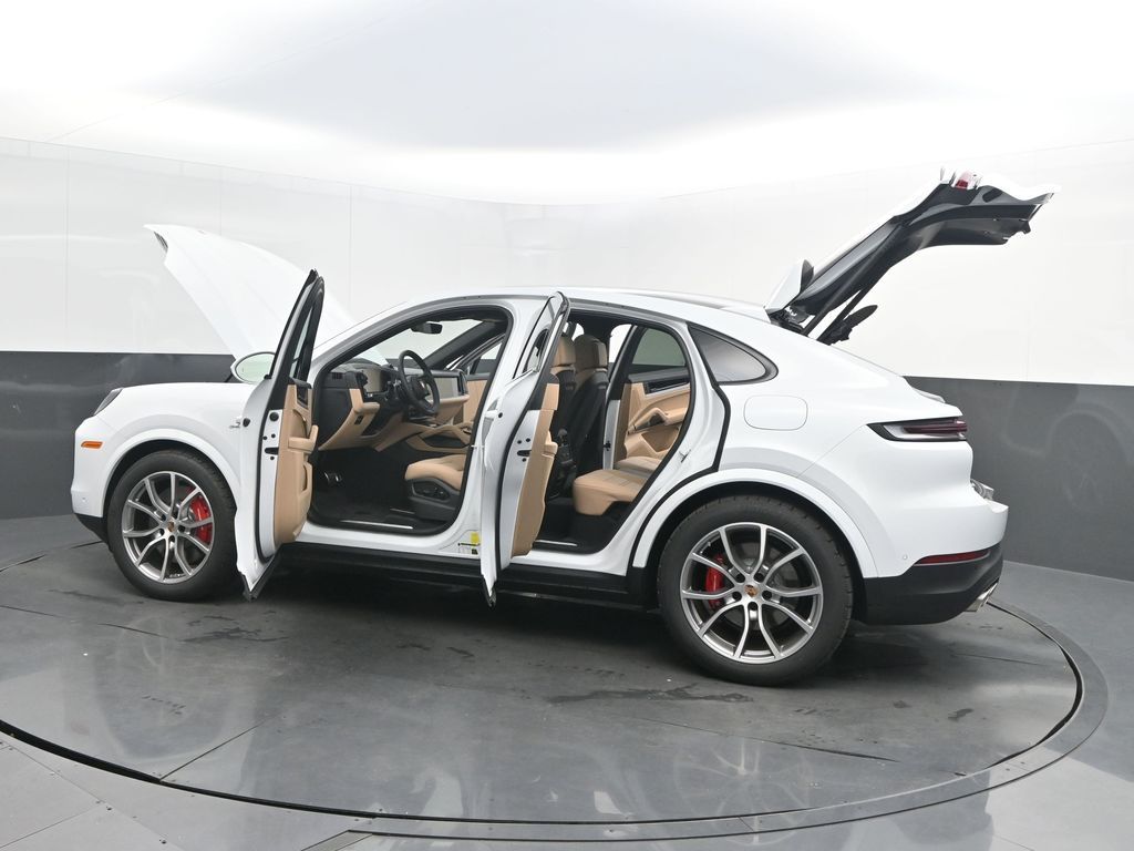 2026 Porsche Cayenne Coup S E-Hybrid - Photo 40