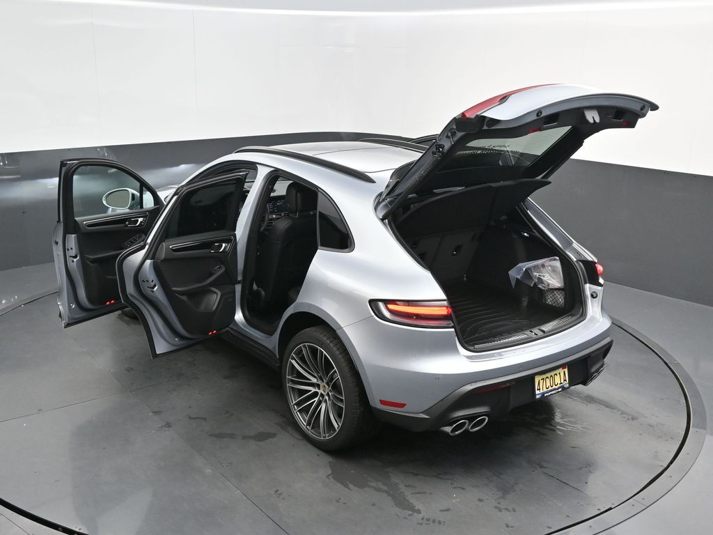 2026 Porsche Macan - Photo 41