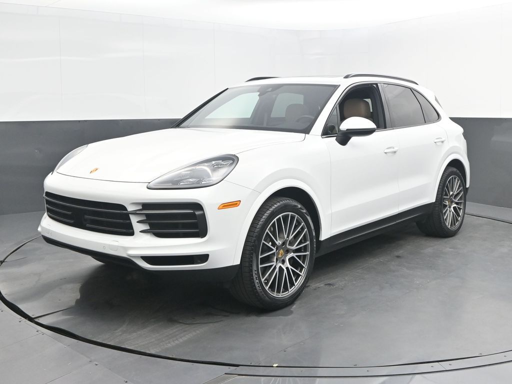 2023 Porsche Cayenne Platinum Edition S's photo