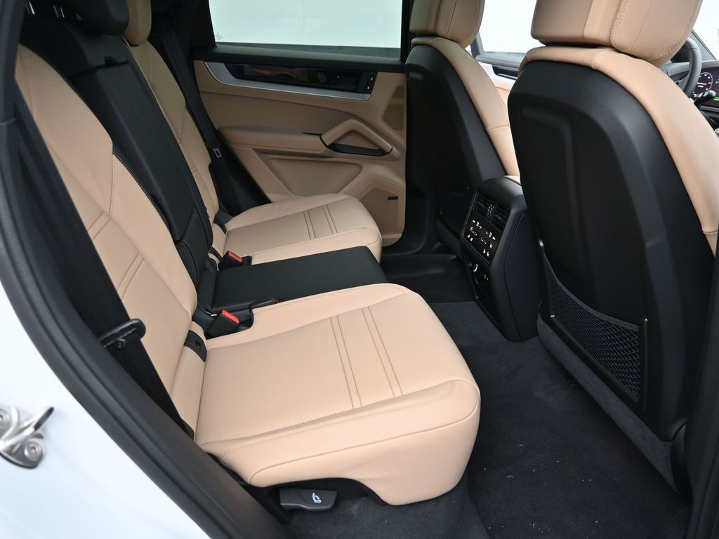 2026 Porsche Cayenne Coup S E-Hybrid - Photo 19