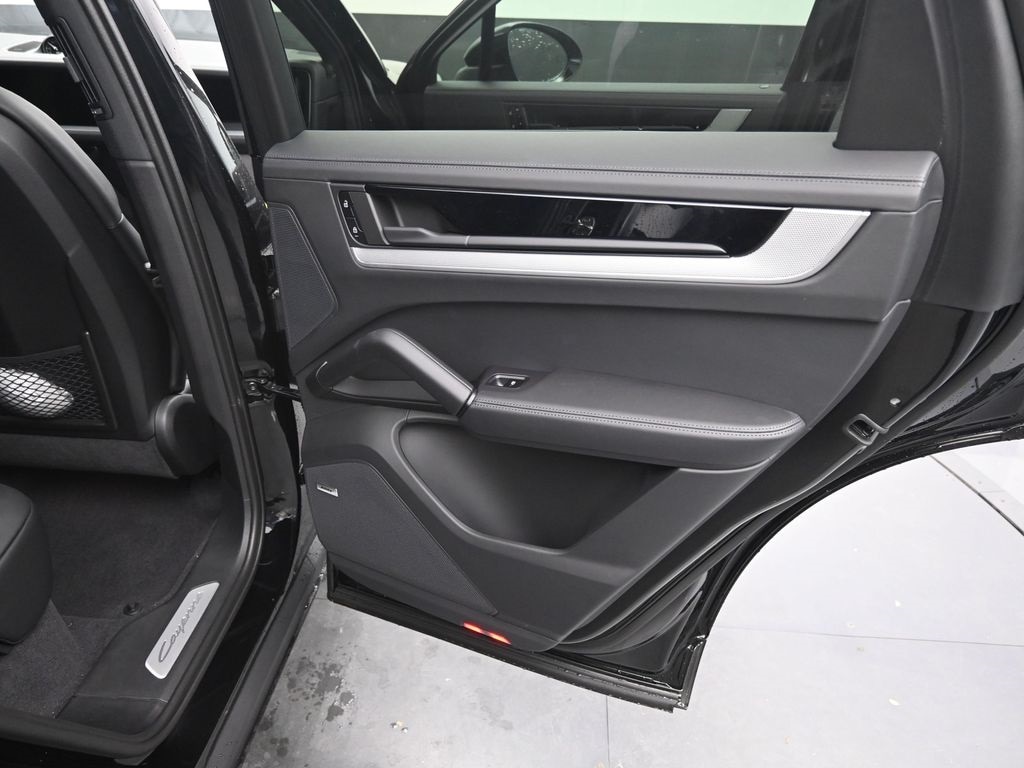 2026 Porsche Cayenne Coup Base - Photo 15