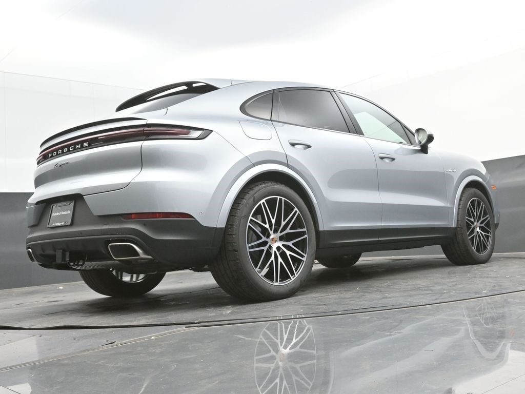2026 Porsche Cayenne Coup E-Hybrid - Photo 32