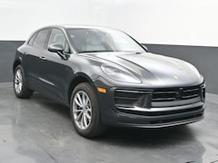2025 Porsche Macan SUV