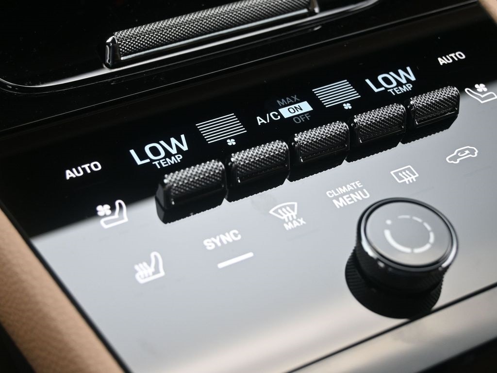 2026 Porsche Cayenne Coup E-Hybrid - Photo 12