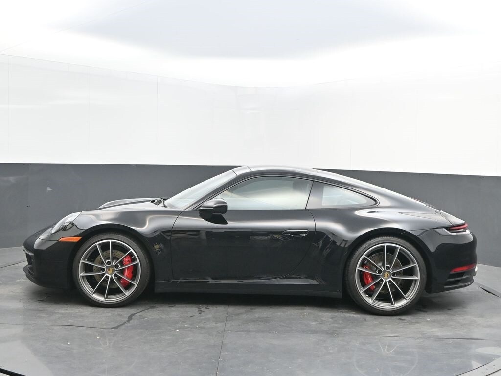 2020 Porsche 911 Coupe photo 4