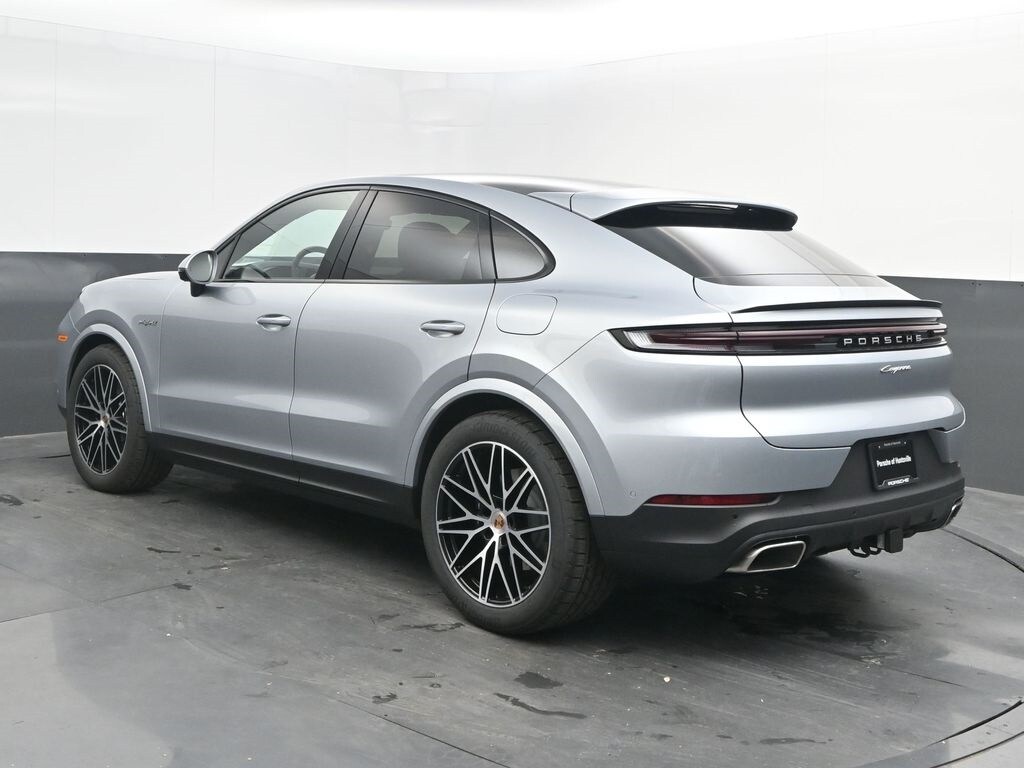 2026 Porsche Cayenne Coup E-Hybrid - Photo 3
