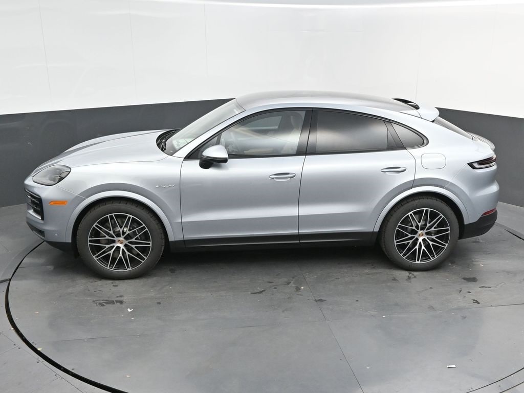 2026 Porsche Cayenne Coup E-Hybrid - Photo 37