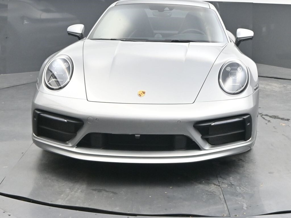 2024 Porsche 911 S photo 2