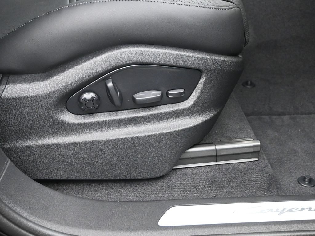 2026 Porsche Cayenne Coup Base - Photo 13