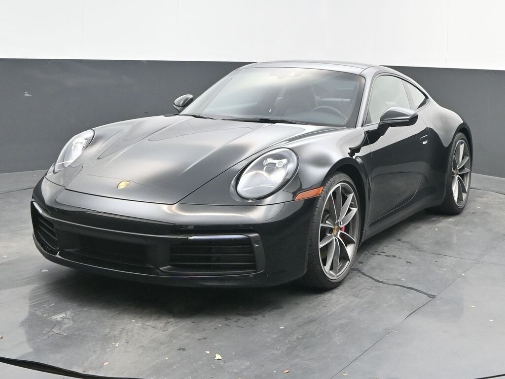 2020 Porsche 911 Coupe photo 3