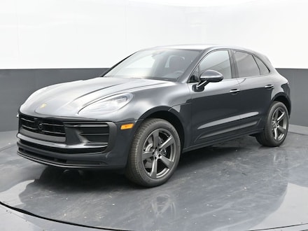 2025 Porsche Macan SUV