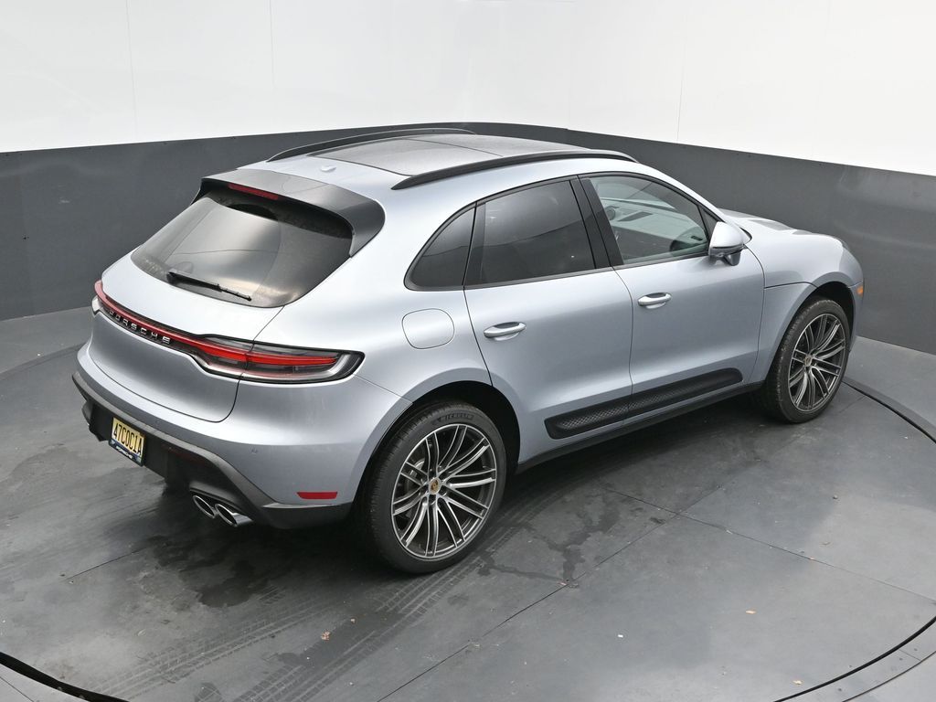 2026 Porsche Macan - Photo 25