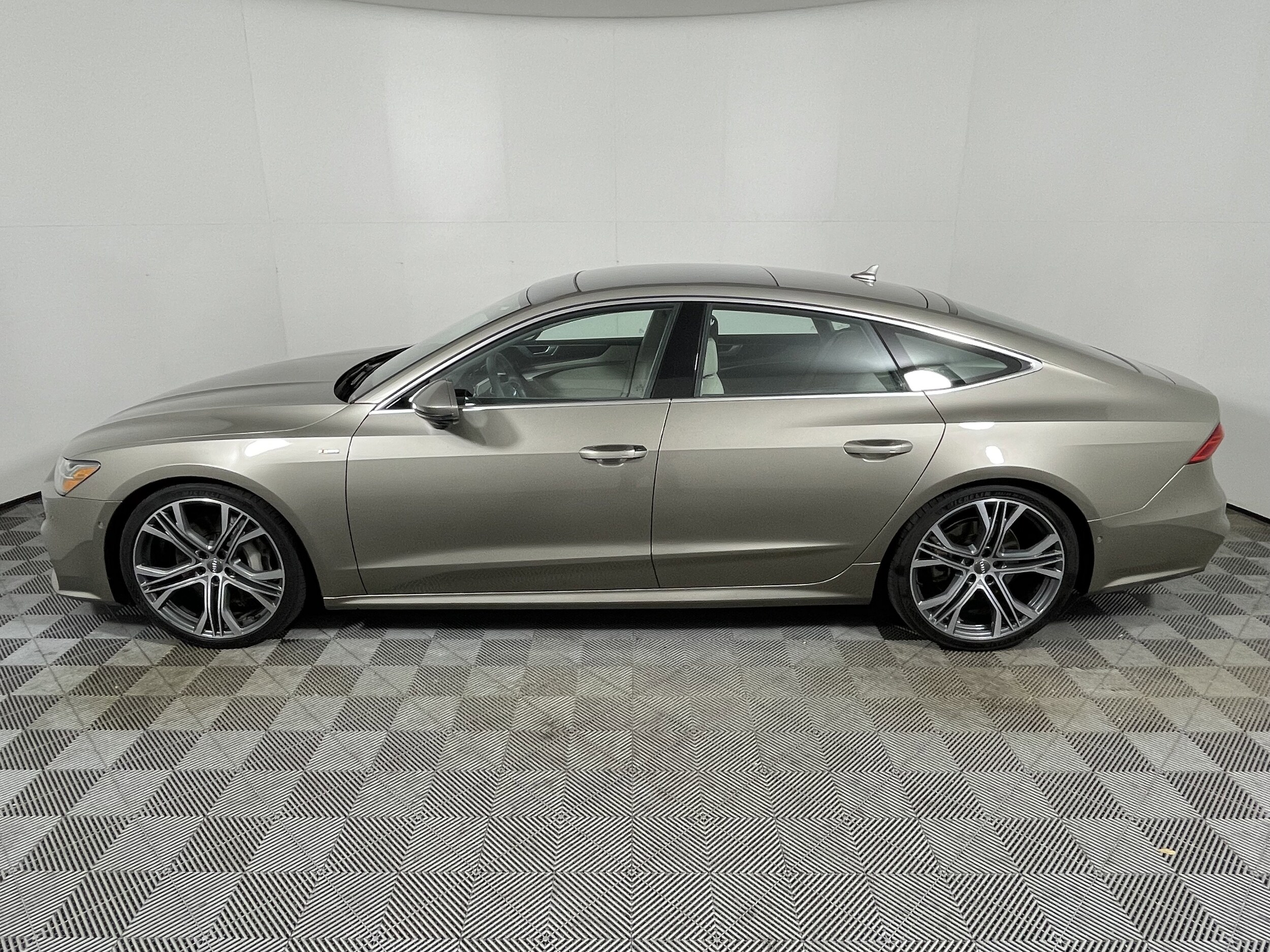2019 Audi A7 Prestige 55 photo 2