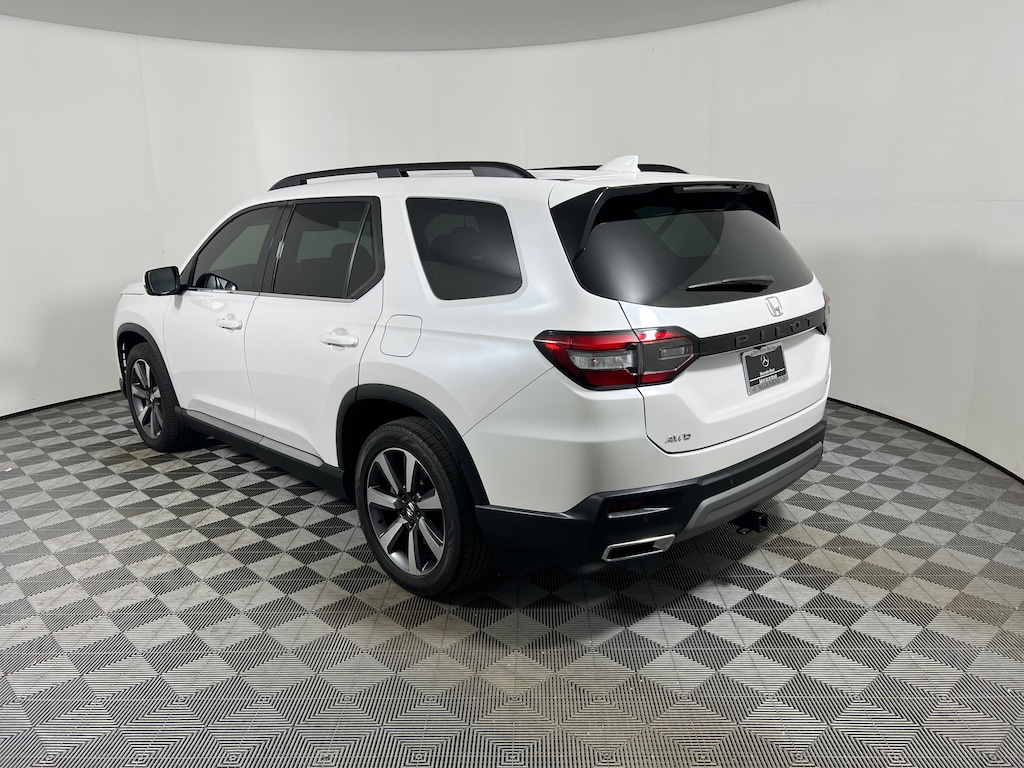 Used 2023 Honda Pilot Elite SUV