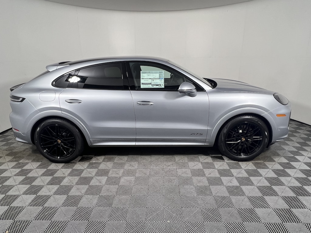 New 2026 Porsche Cayenne GTS Coupe Coupe