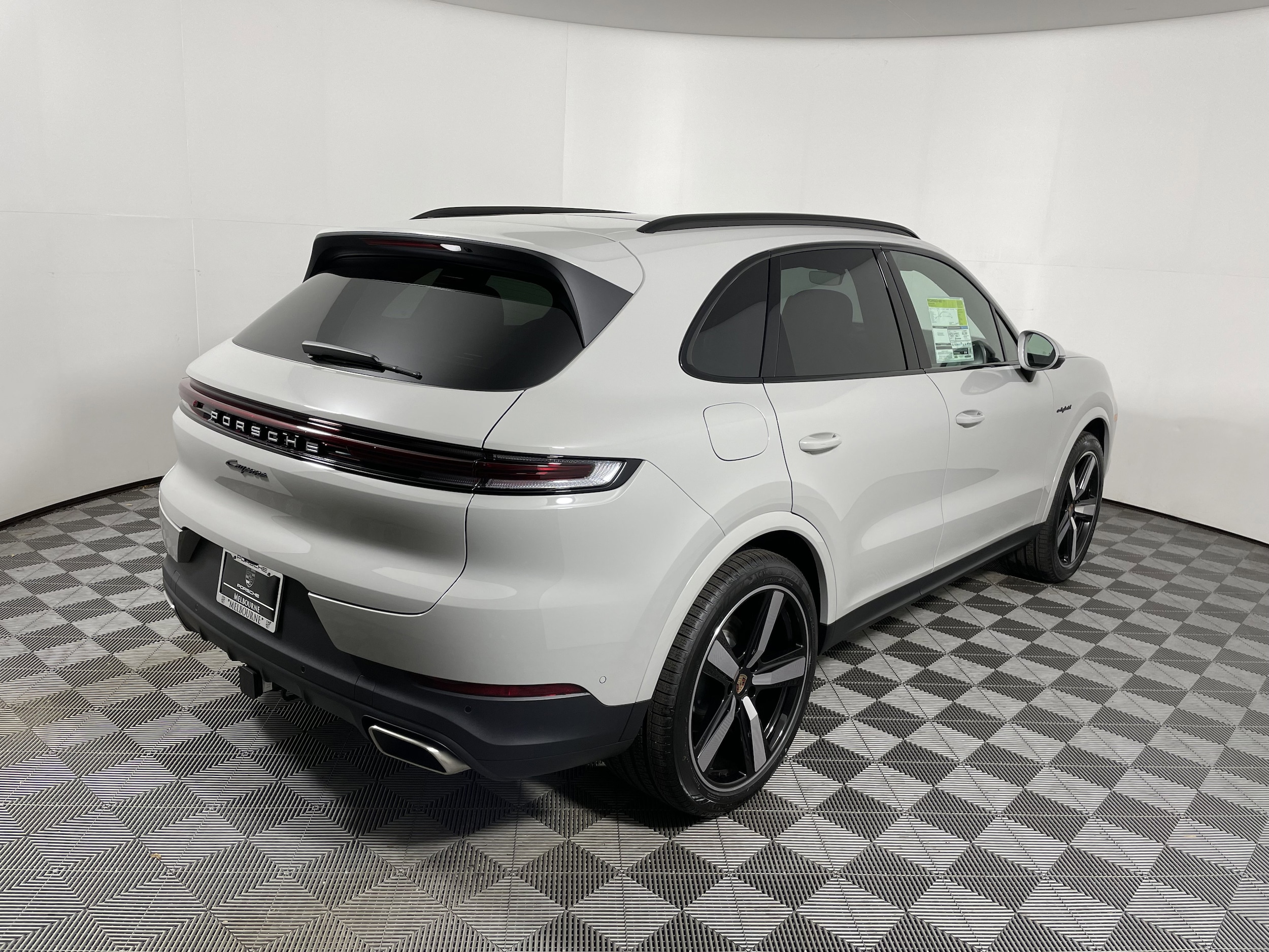 2026 Porsche Cayenne E-Hybrid - Photo 7